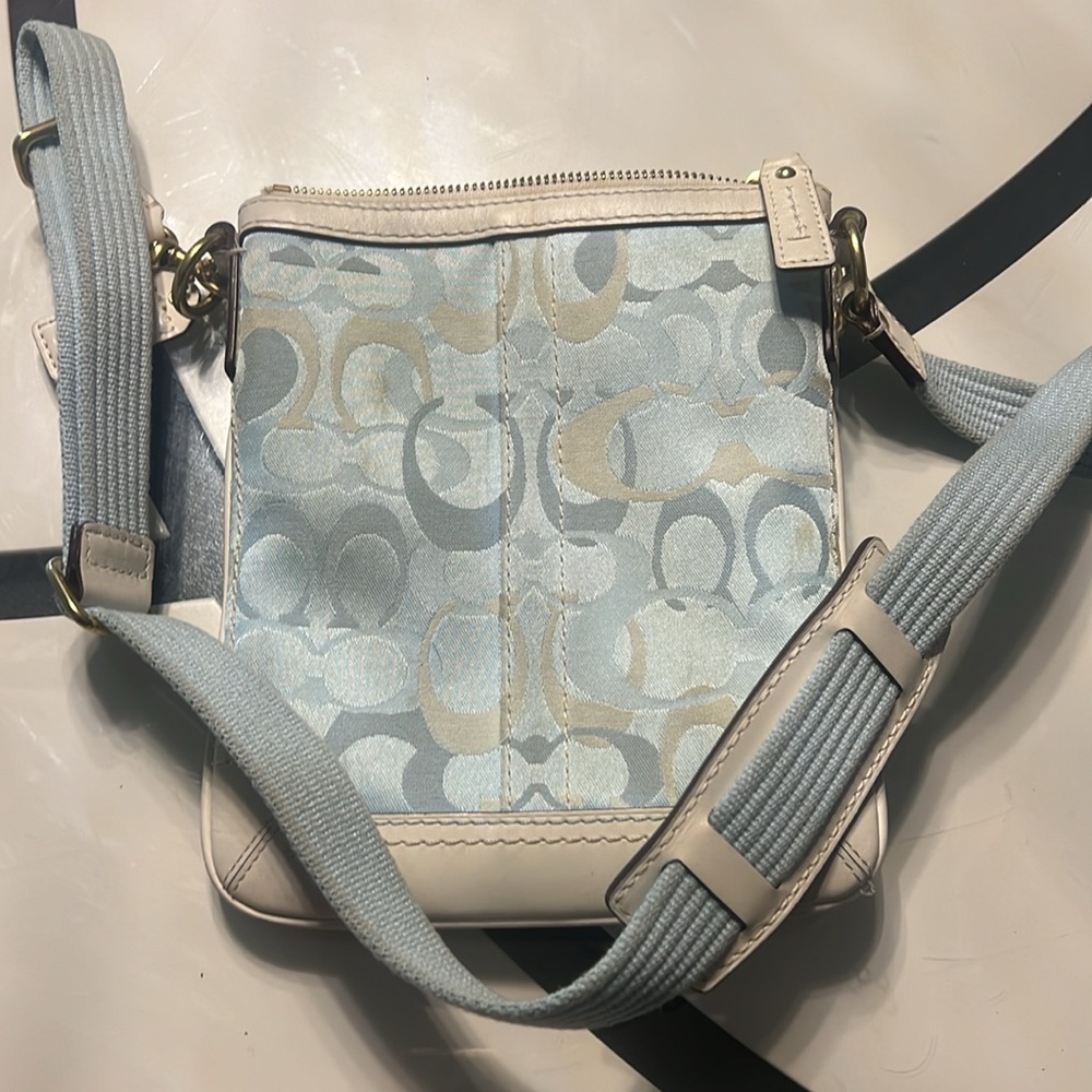 Coach Crossbody Bag - Picture 9 of 9